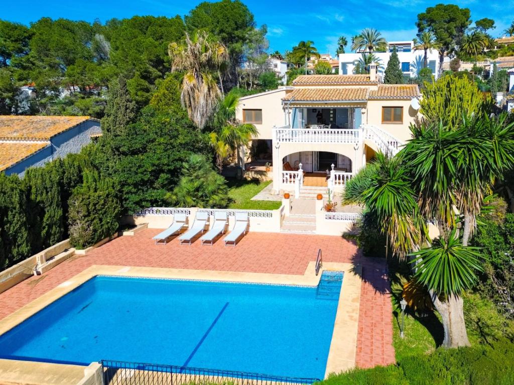 3 bed villas in Moraira