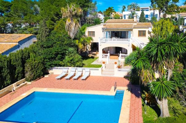 3 bed villas in Moraira