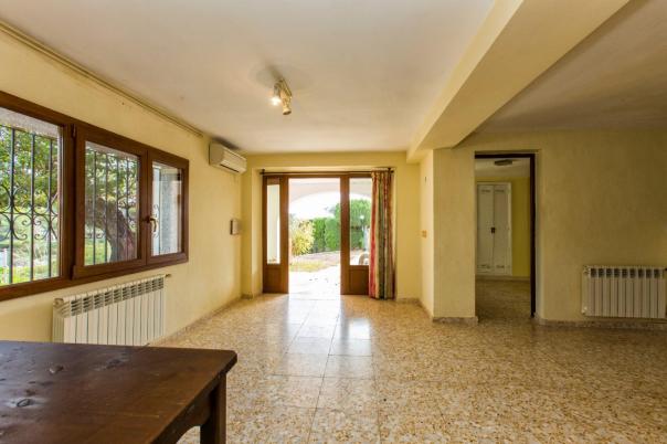 5 bed villa in Benissa