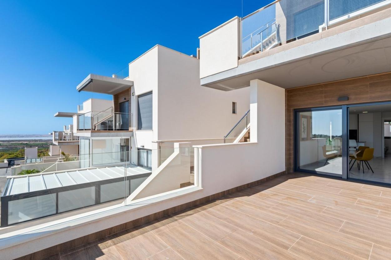 2 bed apartment in San Miguel de Salinas