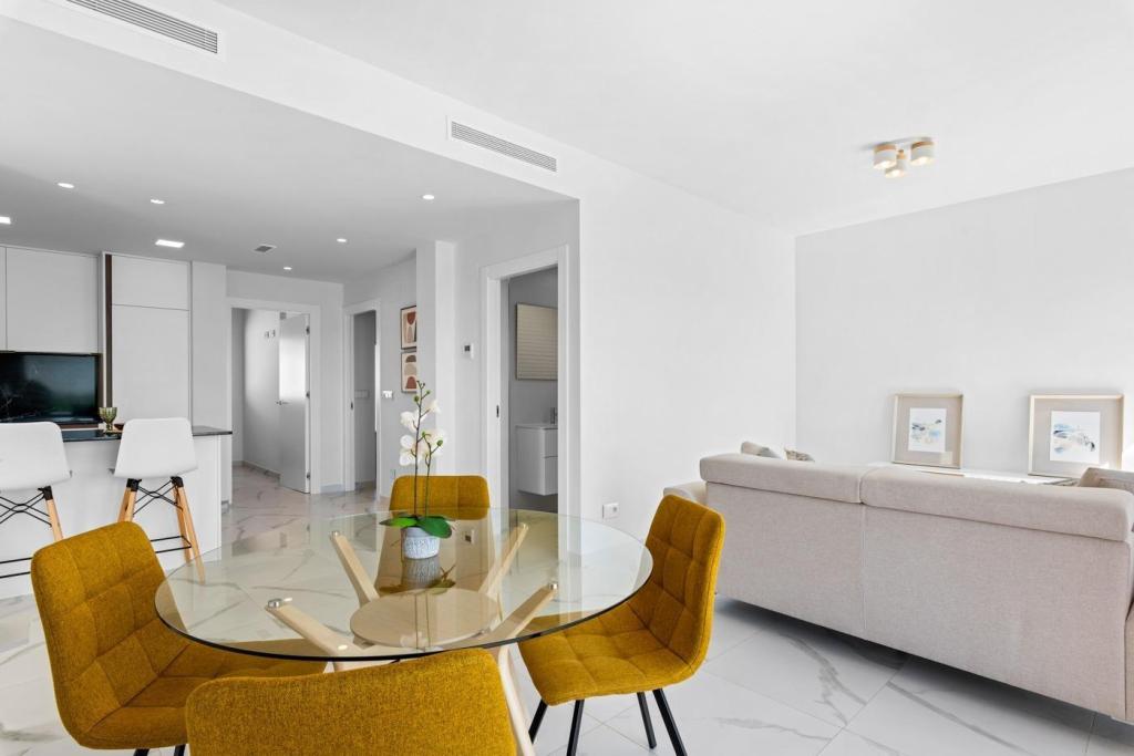 2 bed apartment in San Miguel de Salinas