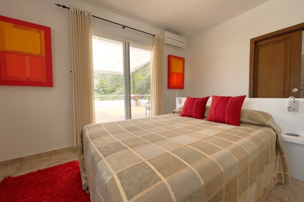 3 bed villa in Moraira