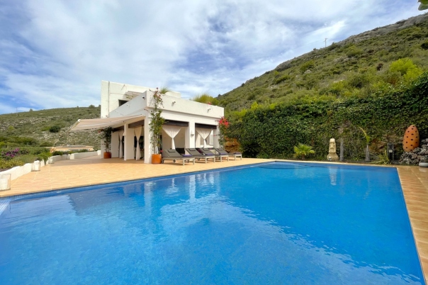 3 bed villa in Moraira