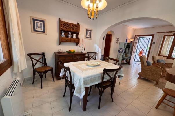 3 bed bungalow in Moraira
