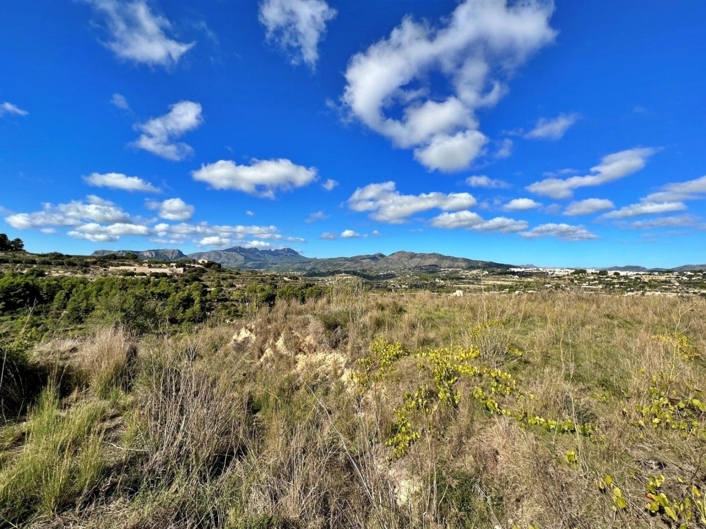 4 bed plot in Benissa