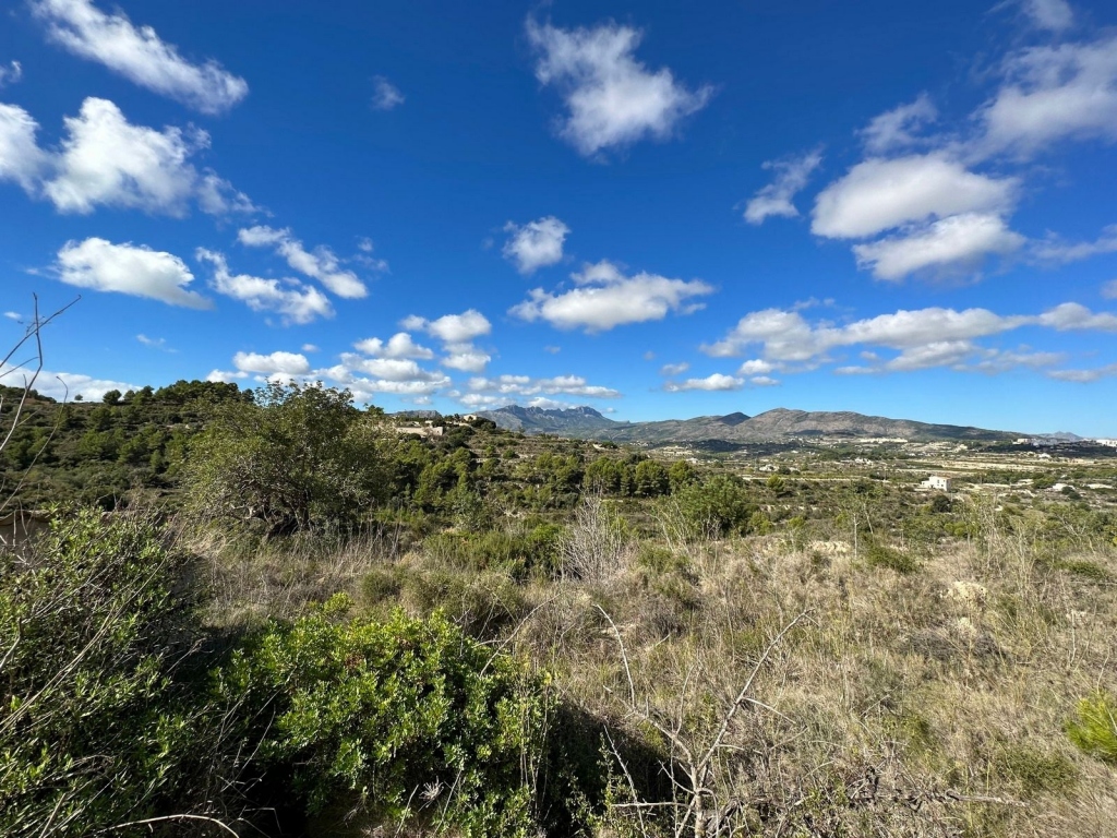 4 bed plot in Benissa
