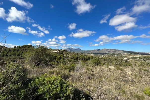 4 bed plot in Benissa