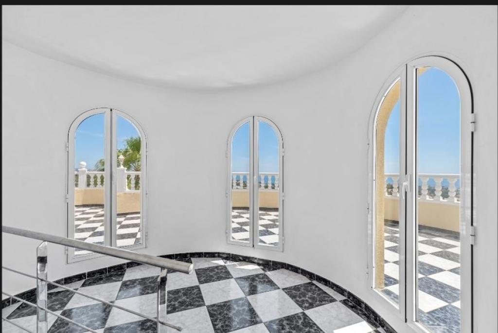 4 bed villa in Calpe