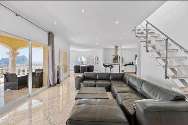 4 bed villa in Calpe