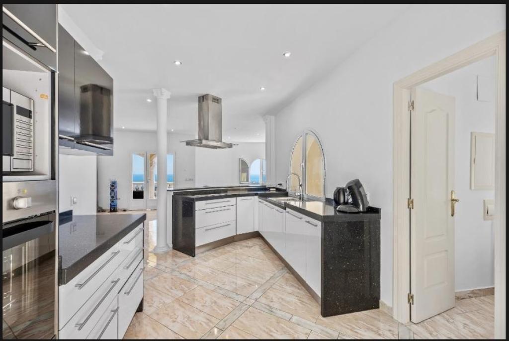 4 bed villa in Calpe