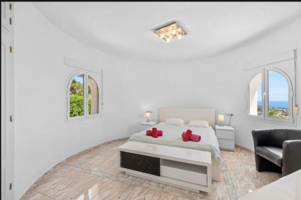 4 bed villa in Calpe