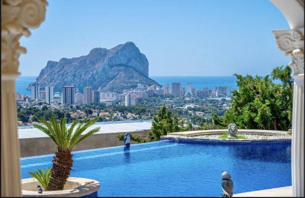 4 bed villa in Calpe