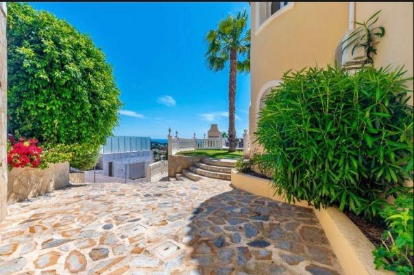 4 bed villa in Calpe