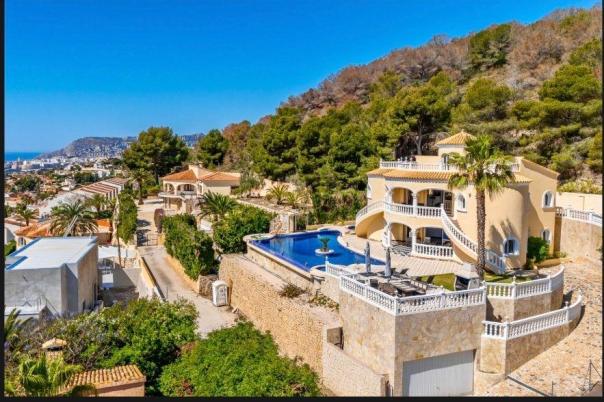 4 bed villa in Calpe