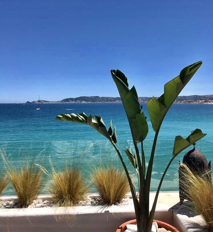Soul & Sea Javea - Yoga with Kate Moss
