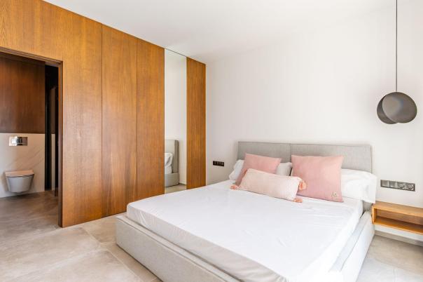 5 bed villas in Moraira