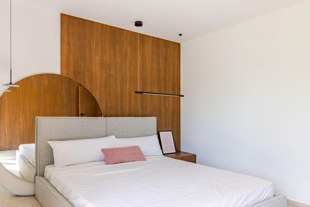 5 bed villas in Moraira