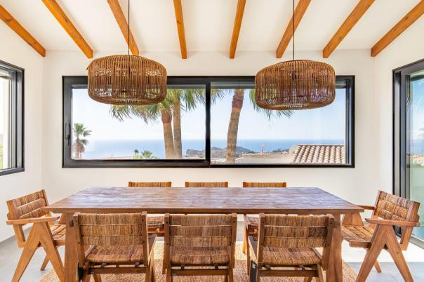 5 bed villas in Moraira