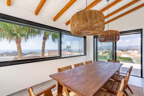 5 bed villas in Moraira