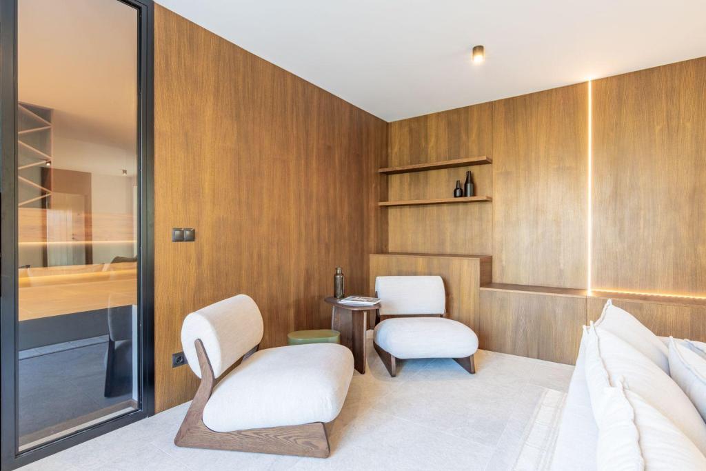 5 bed villas in Moraira
