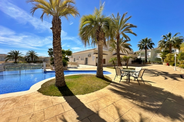 2 bed apartment in Benissa