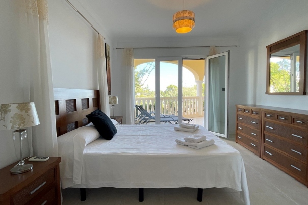 2 bed apartment in Benissa