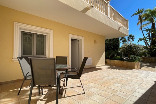 2 bed apartment in Benissa