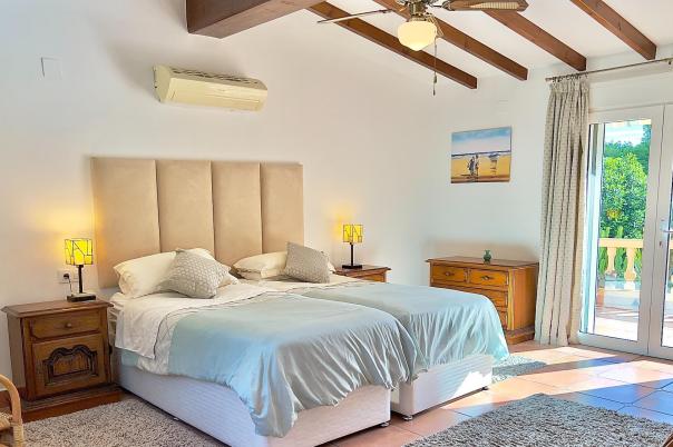 4 bed villa in Moraira
