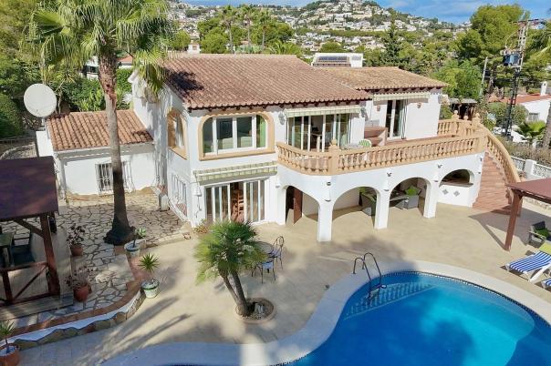4 bed villa in Moraira