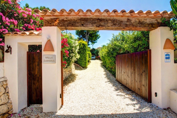 Villa Zamora Moraira - Luxury 3 bed villa For Holiday Rental in Moraira
