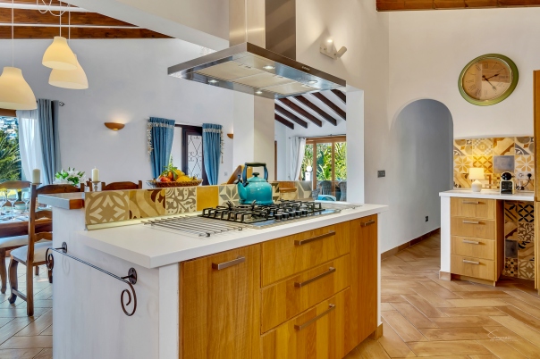 Villa Zamora Moraira - Luxury 3 bed villa For Holiday Rental in Moraira