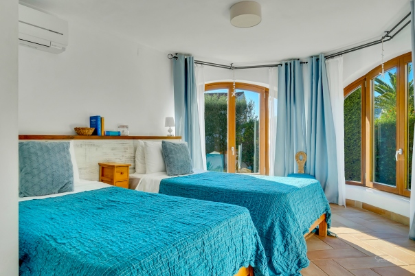 Villa Zamora Moraira - Luxury 3 bed villa For Holiday Rental in Moraira