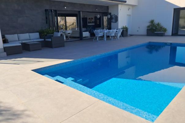 5 bed villa in Polop