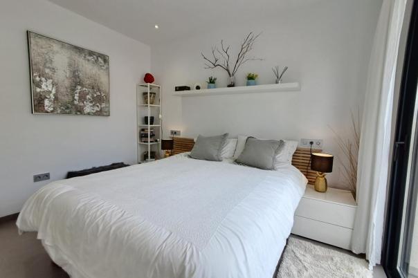 5 bed villa in Polop
