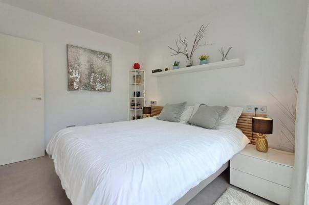 5 bed villa in Polop