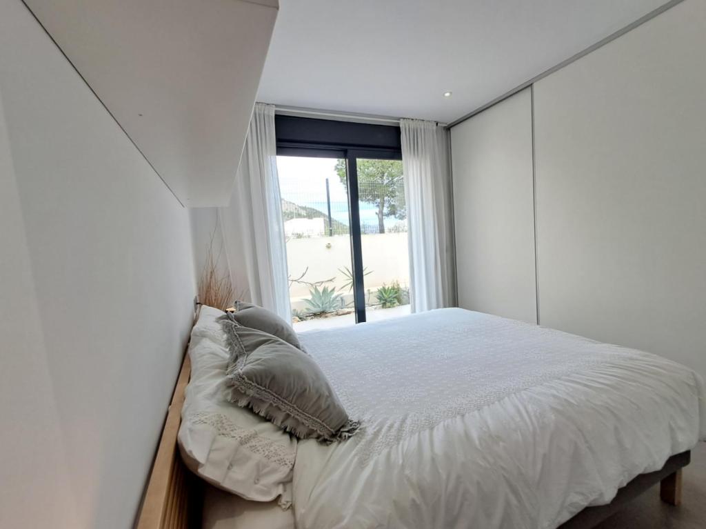 5 bed villa in Polop