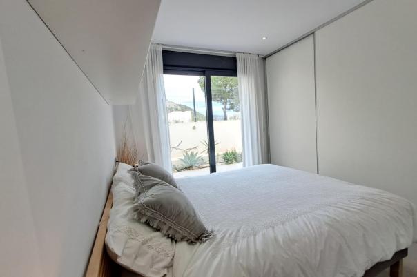5 bed villa in Polop