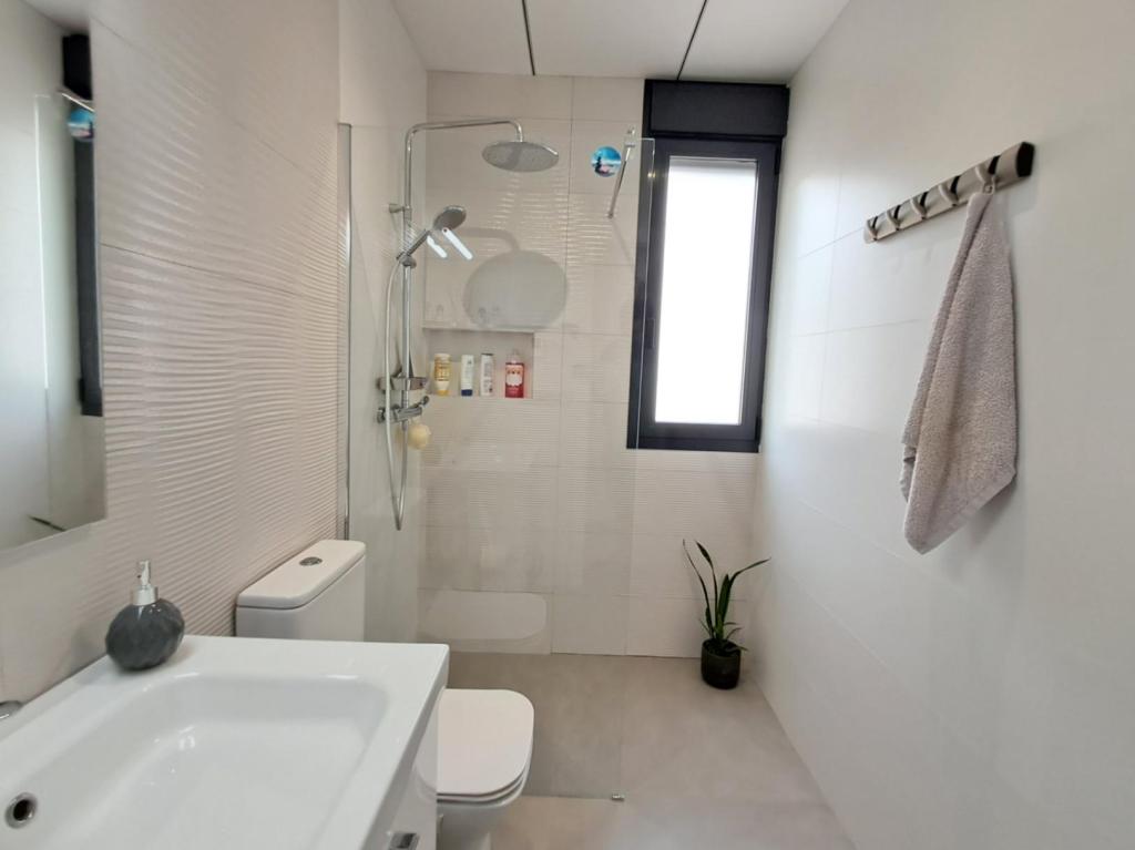 5 bed villa in Polop