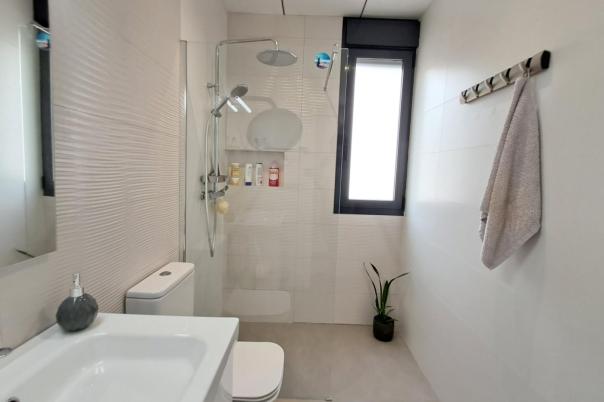 5 bed villa in Polop