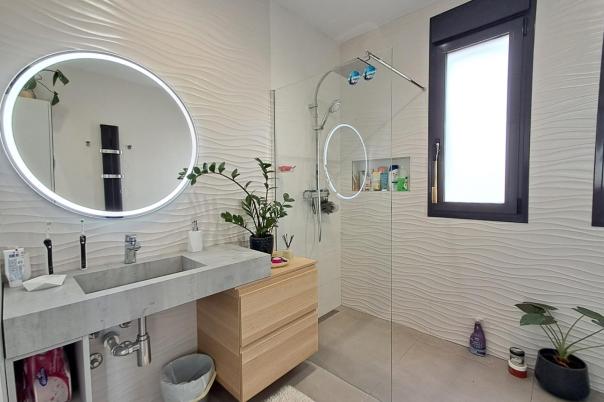 5 bed villa in Polop