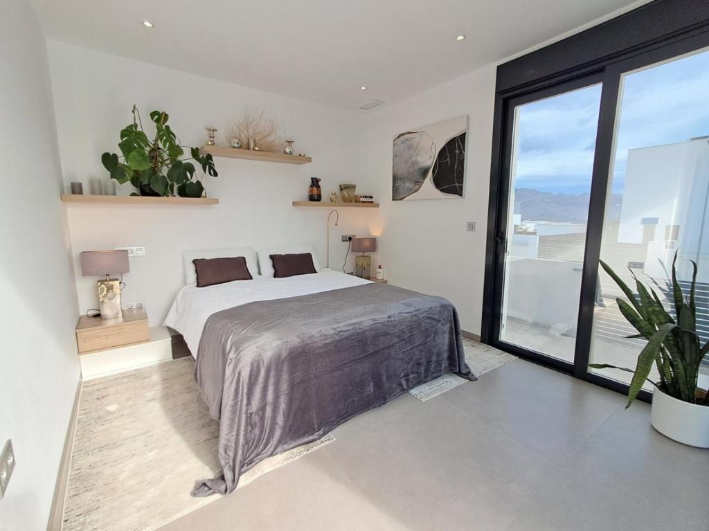 5 bed villa in Polop