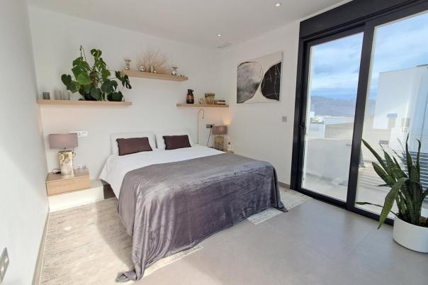 5 bed villa in Polop