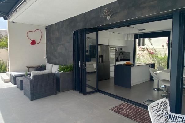 5 bed villa in Polop