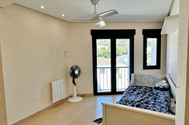 5 bed townhouse in Javea