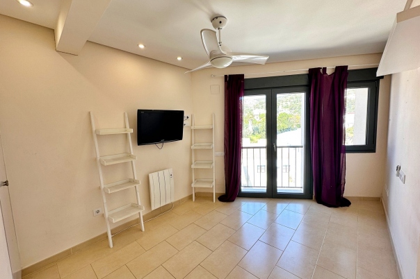 5 bed townhouse in Javea