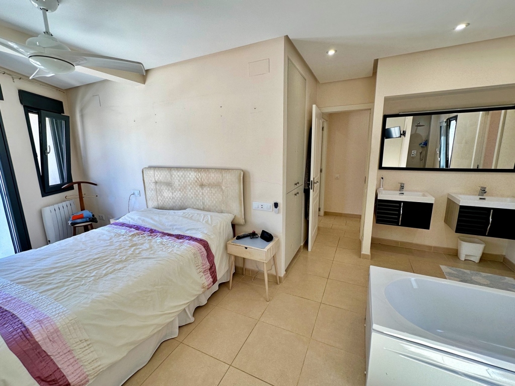 5 bed townhouse in Javea