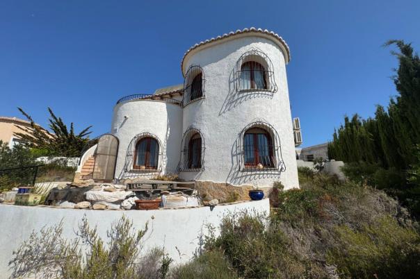 3 bed villa in Benitachell