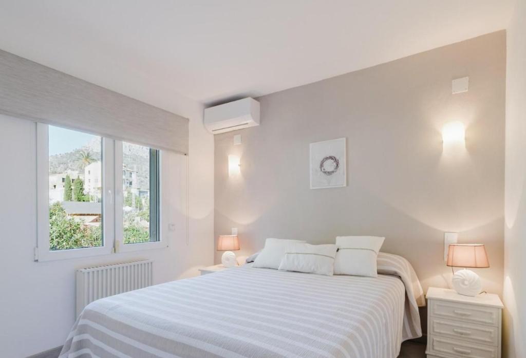 5 bed villas in Calpe / Calp