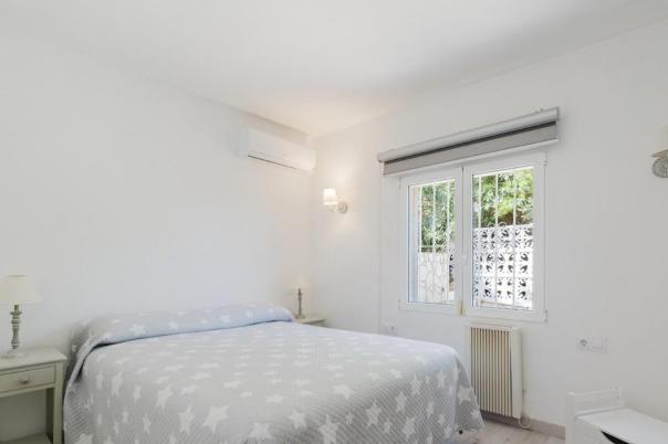 5 bed villas in Calpe / Calp