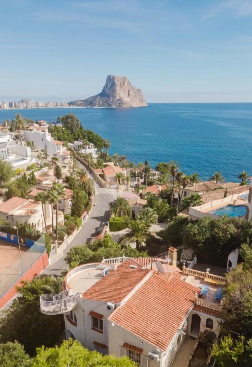5 bed villas in Calpe / Calp